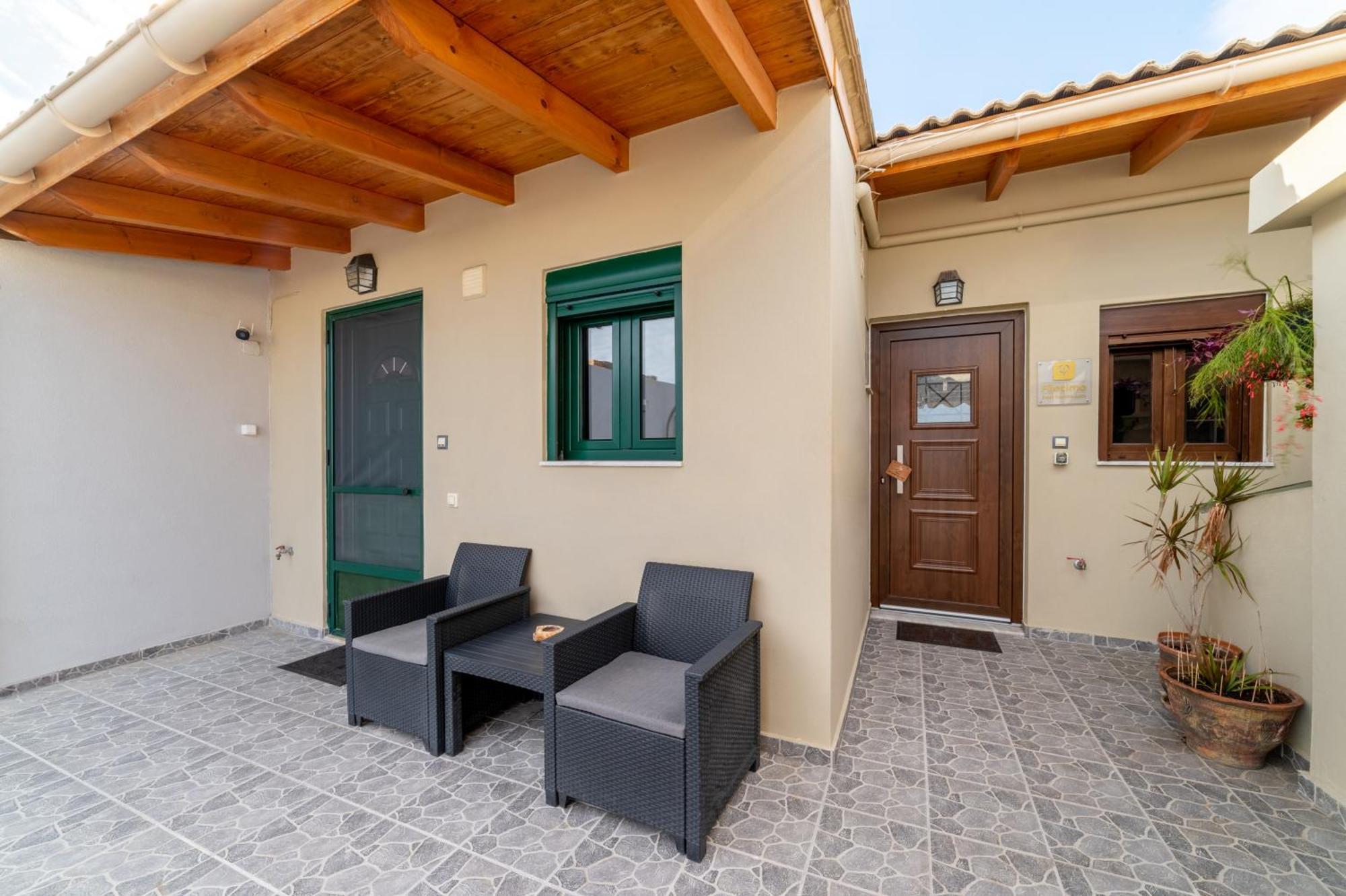 Filotimo Roofgarden Brown Apartment